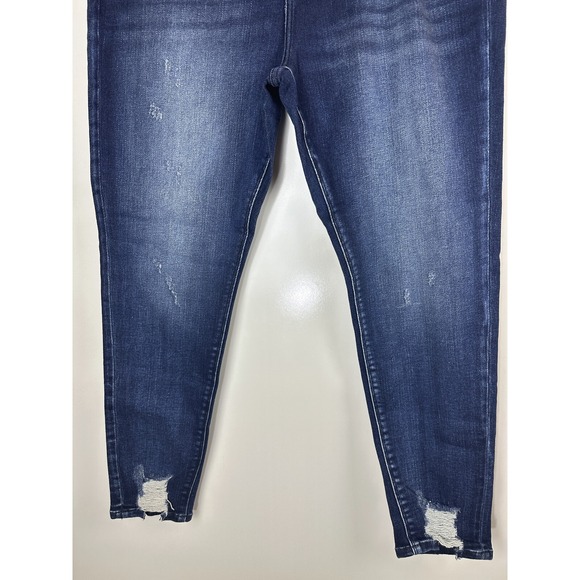 NWT KanCan High Rise Super Skinny Jeans Button Fly Dark Denim Plus Size 3XL - Picture 4 of 10